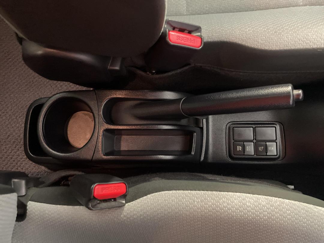 Photo '30' of Toyota Aqua Photo '30' of Toyota Aqua