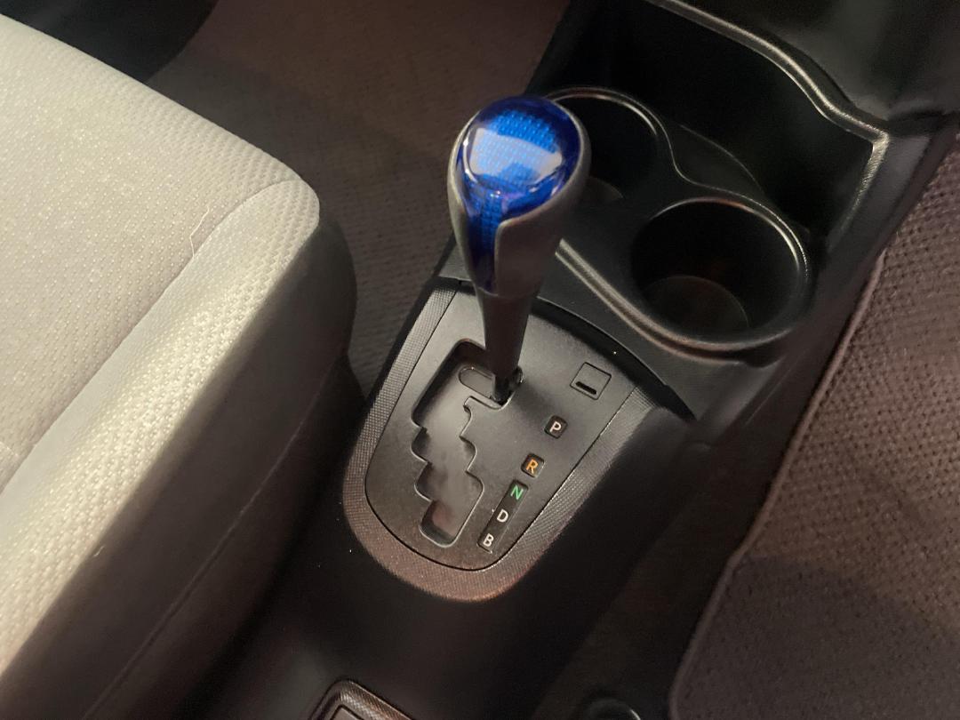 Photo '29' of Toyota Aqua Photo '29' of Toyota Aqua