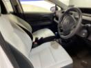 Thumbnail '16' of Toyota Aqua