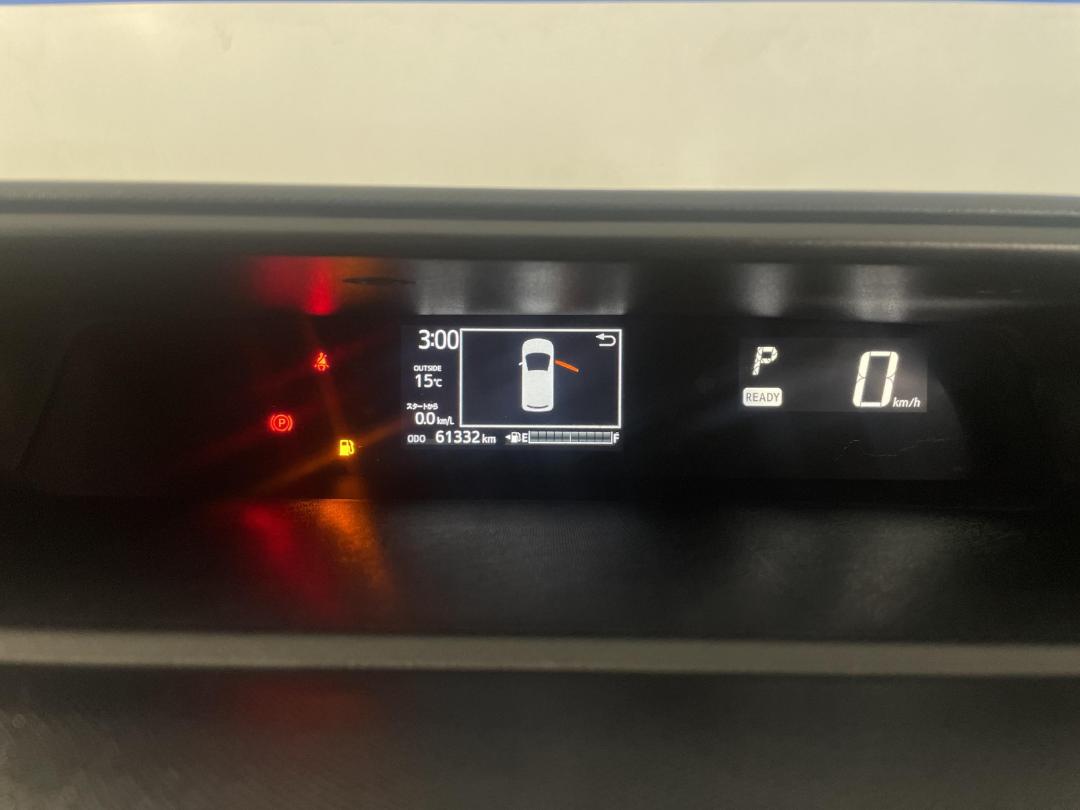 Photo '21' of Toyota Aqua