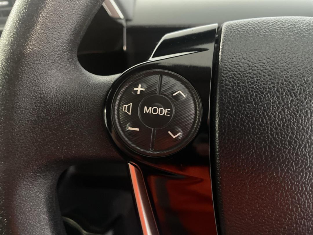 Photo '26' of Toyota Aqua