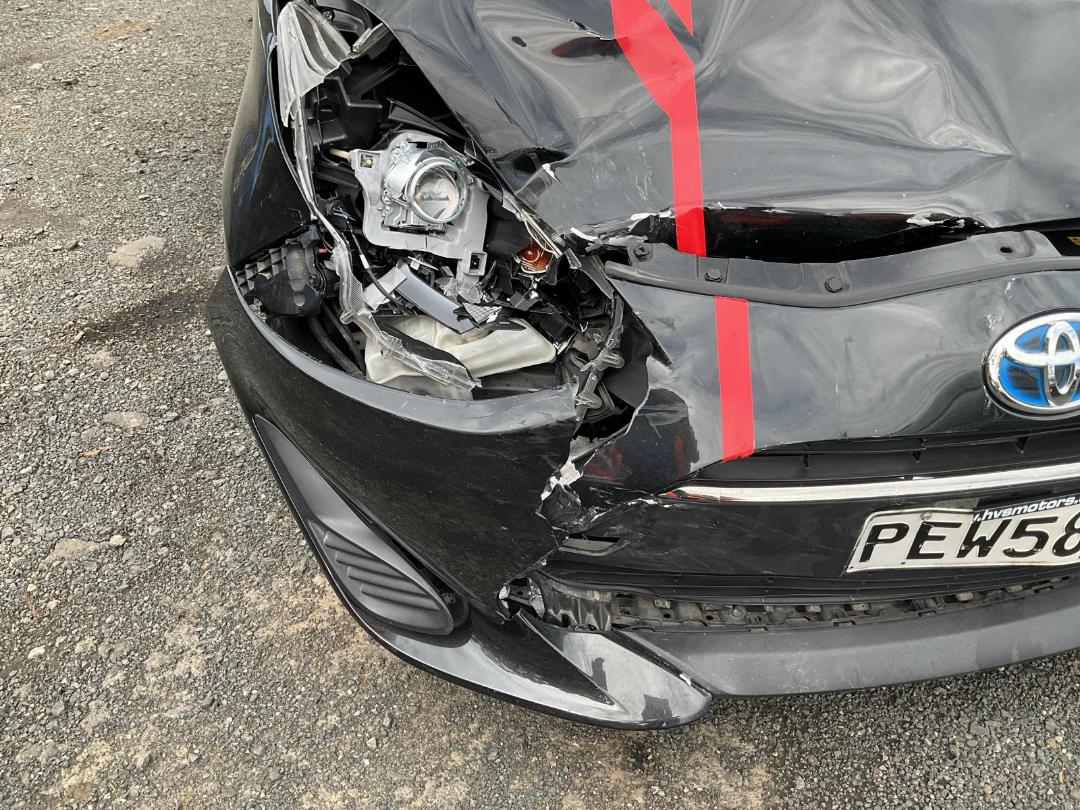 Photo '6' of Toyota Aqua