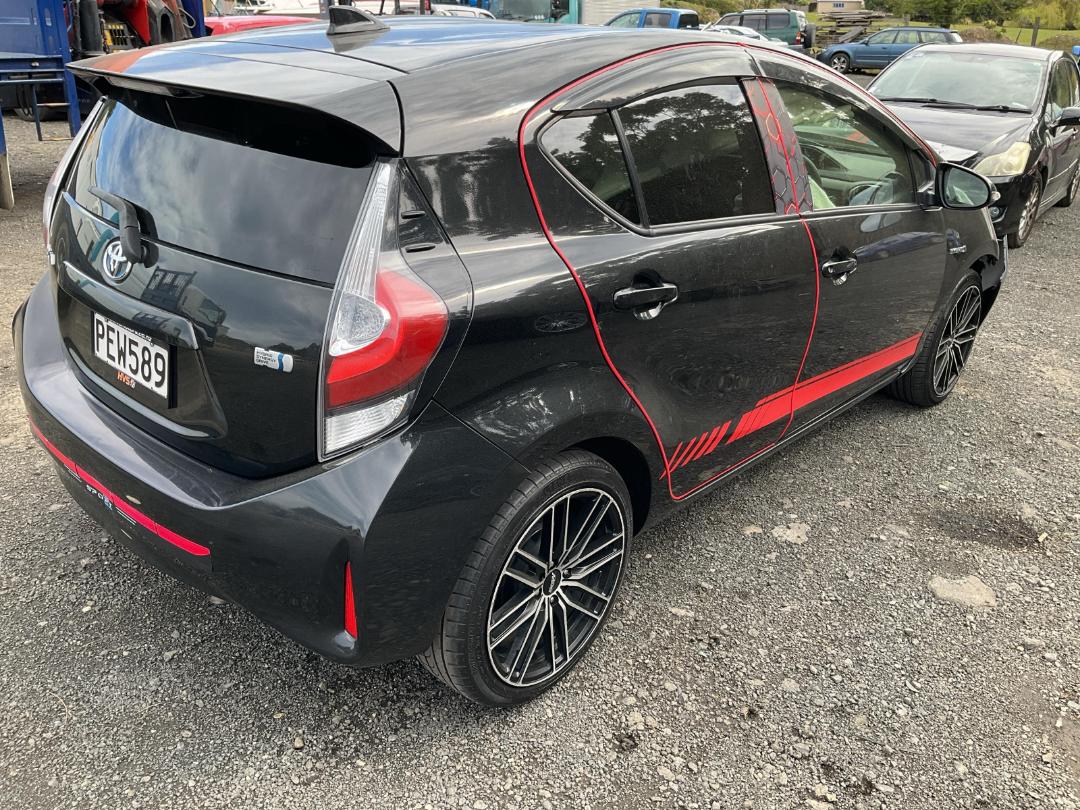 Photo '2' of Toyota Aqua