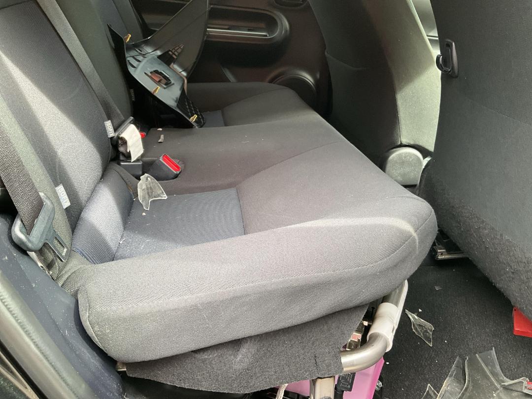 Photo '15' of Toyota Aqua