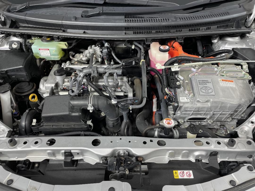 Photo '13' of Toyota Aqua