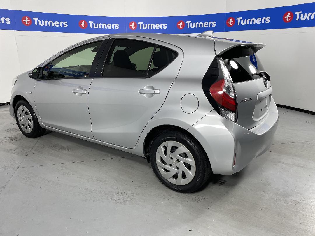 Photo '5' of Toyota Aqua