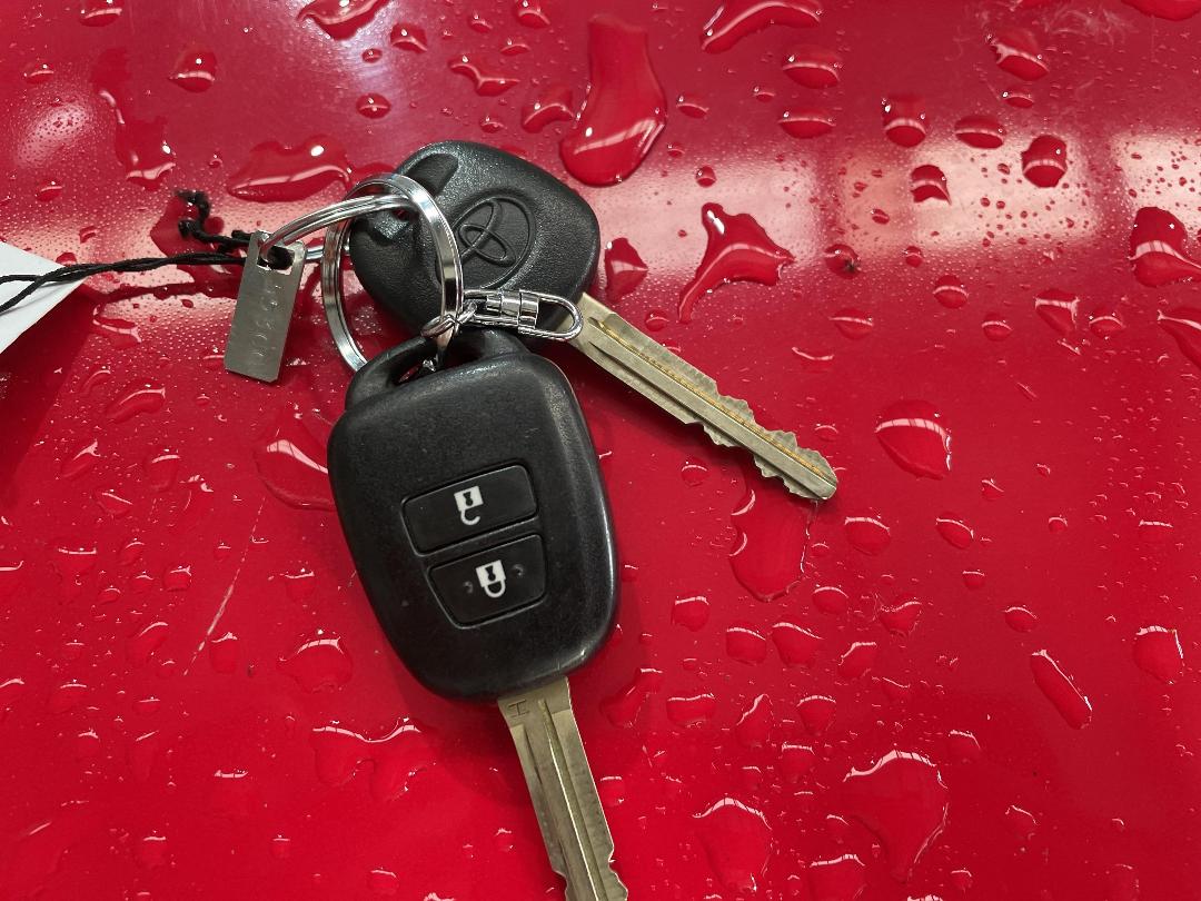 Photo '22' of Toyota Aqua