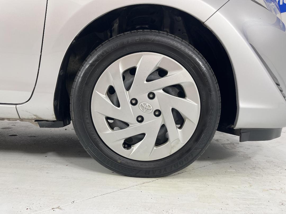 Photo '9' of Toyota Aqua