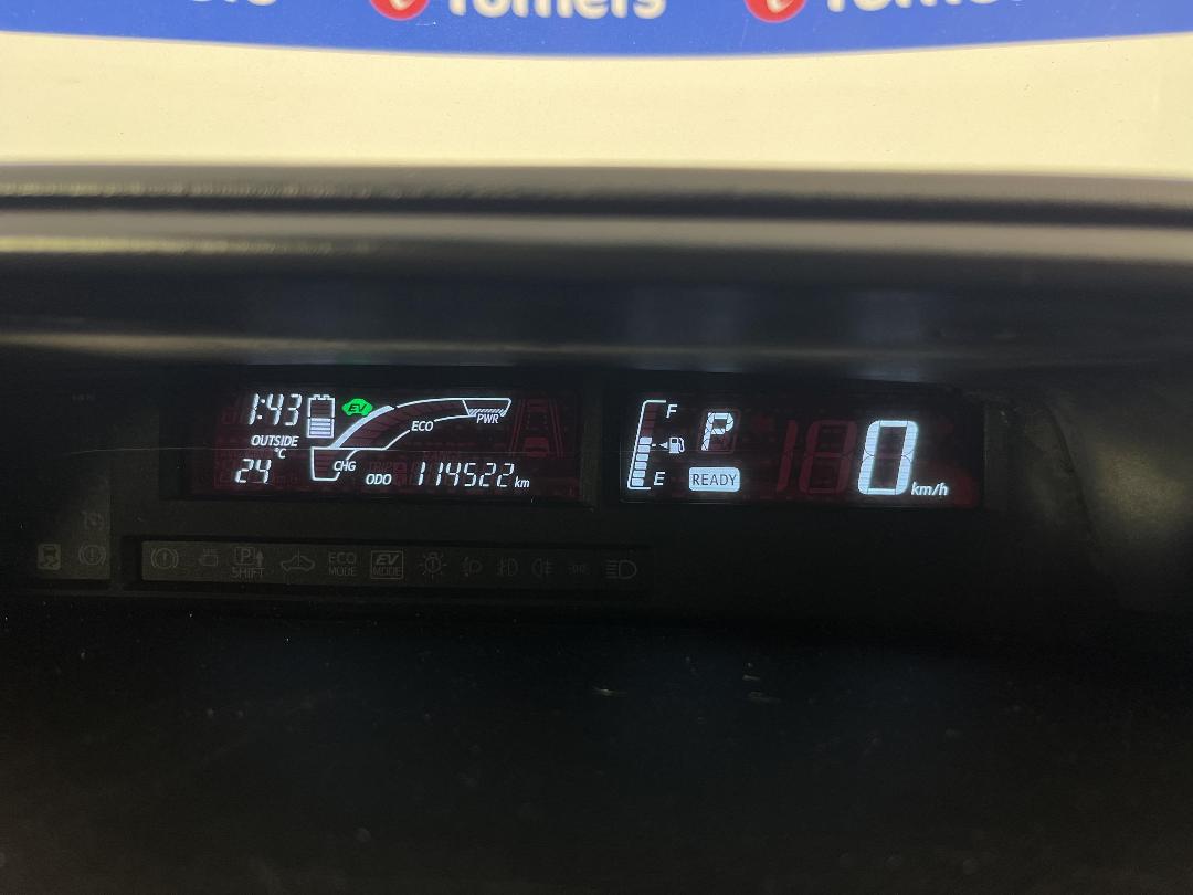 Photo '21' of Toyota Aqua