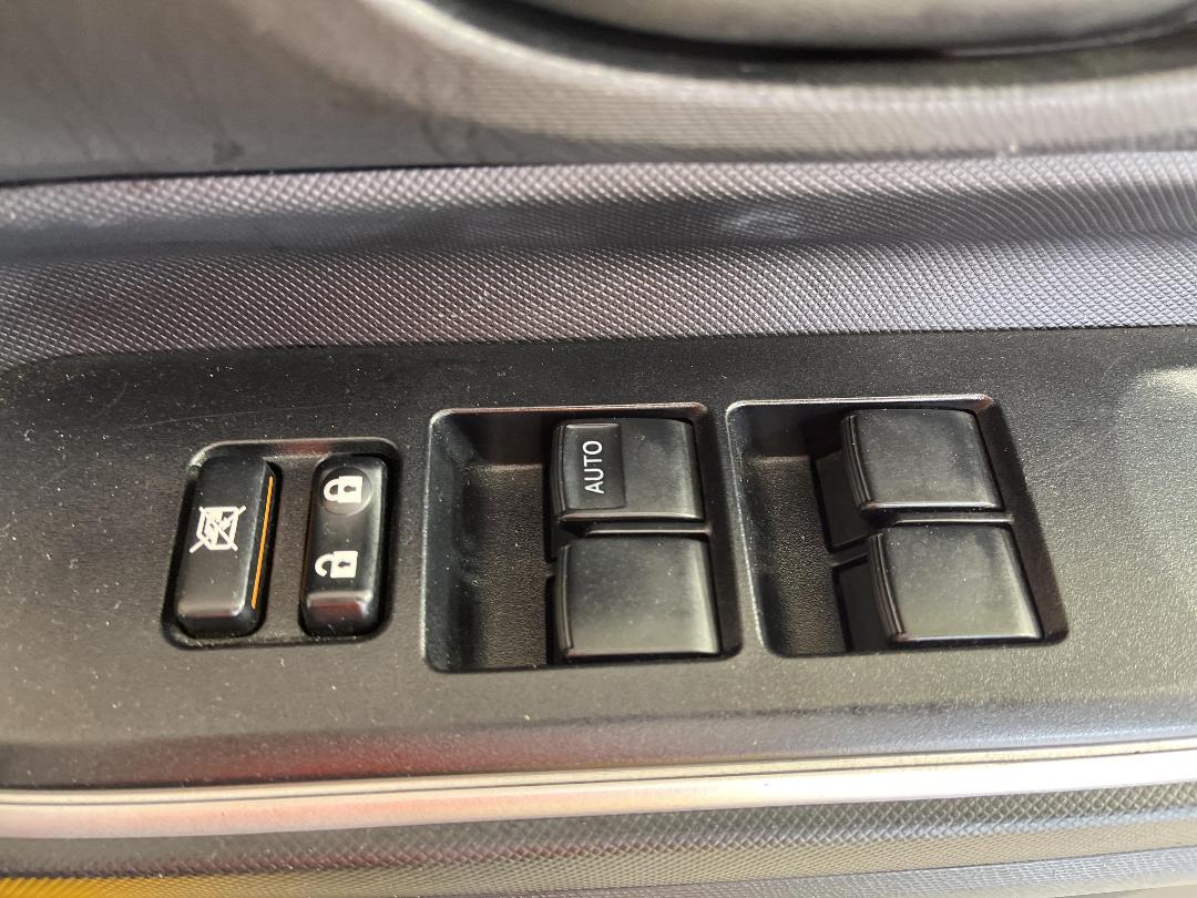 Photo '23' of Toyota Aqua Photo '23' of Toyota Aqua