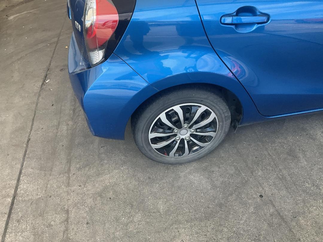 Photo '14' of Toyota Aqua