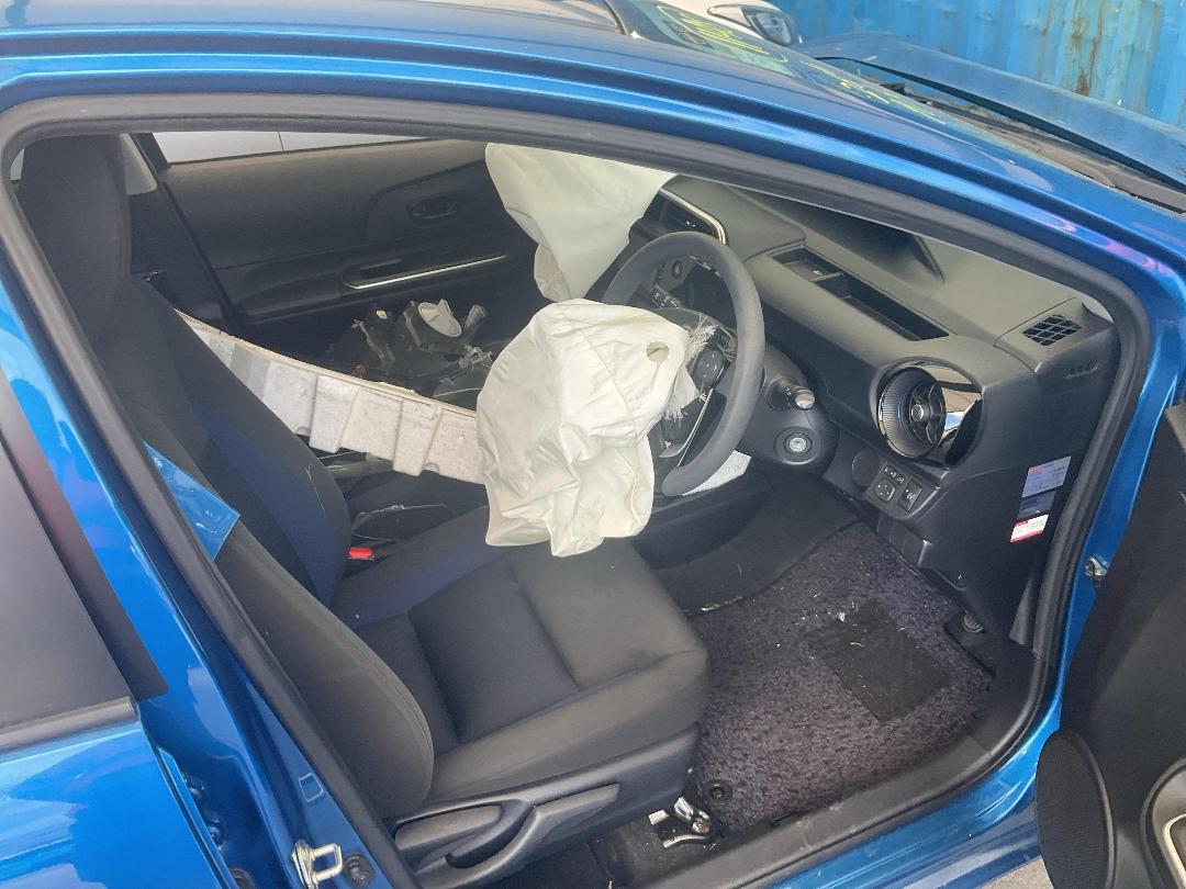 Photo '18' of Toyota Aqua