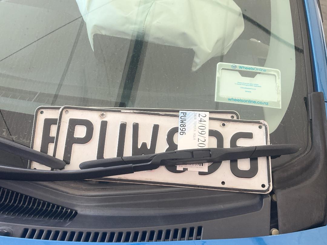 Photo '21' of Toyota Aqua