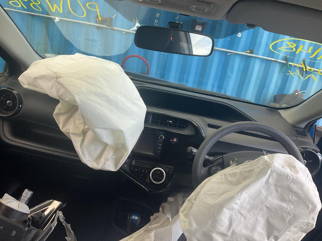 Photo '20' of Toyota Aqua