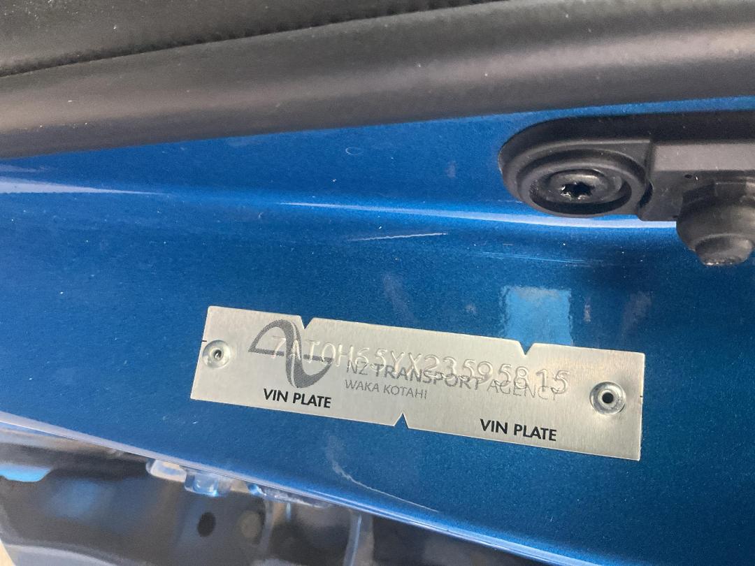 Photo '23' of Toyota Aqua