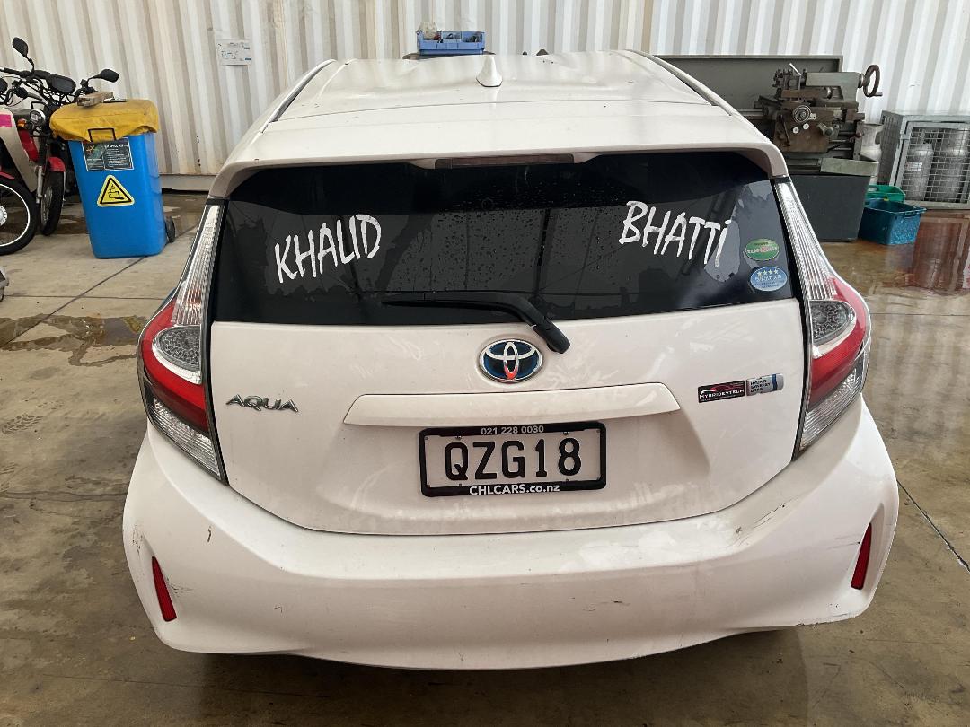 Photo '4' of Toyota Aqua Hybrid Photo '4' of Toyota Aqua Hybrid