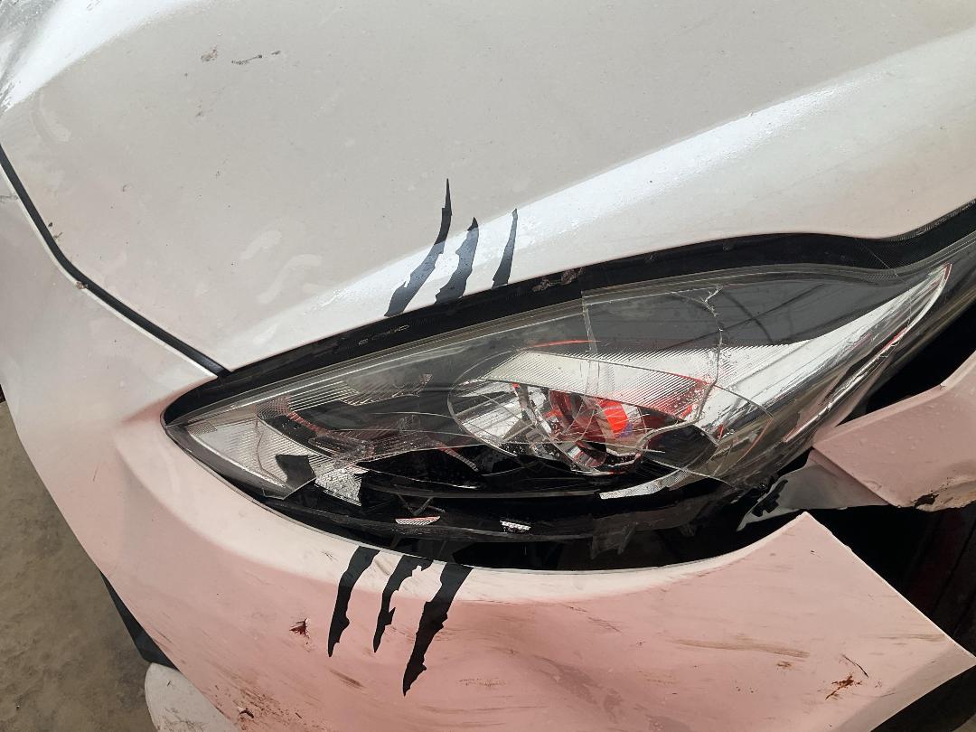 Photo '15' of Toyota Aqua Hybrid Photo '15' of Toyota Aqua Hybrid