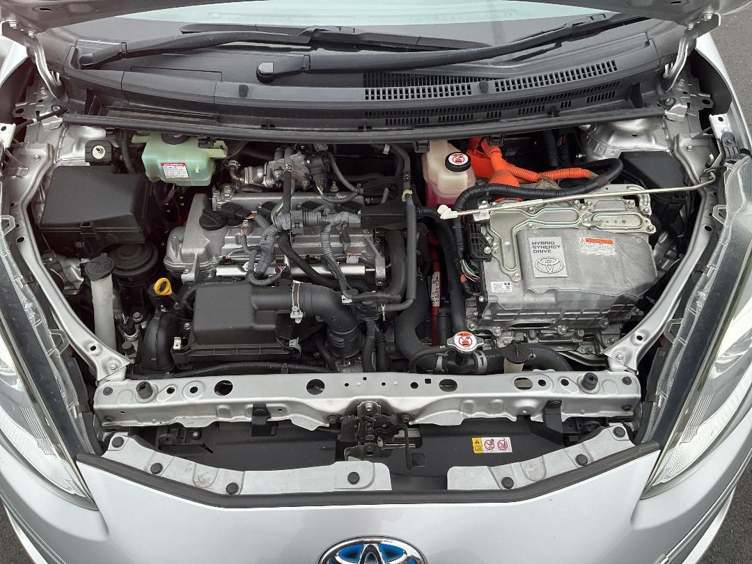 Photo '9' of Toyota Aqua Hybrid Photo '9' of Toyota Aqua Hybrid