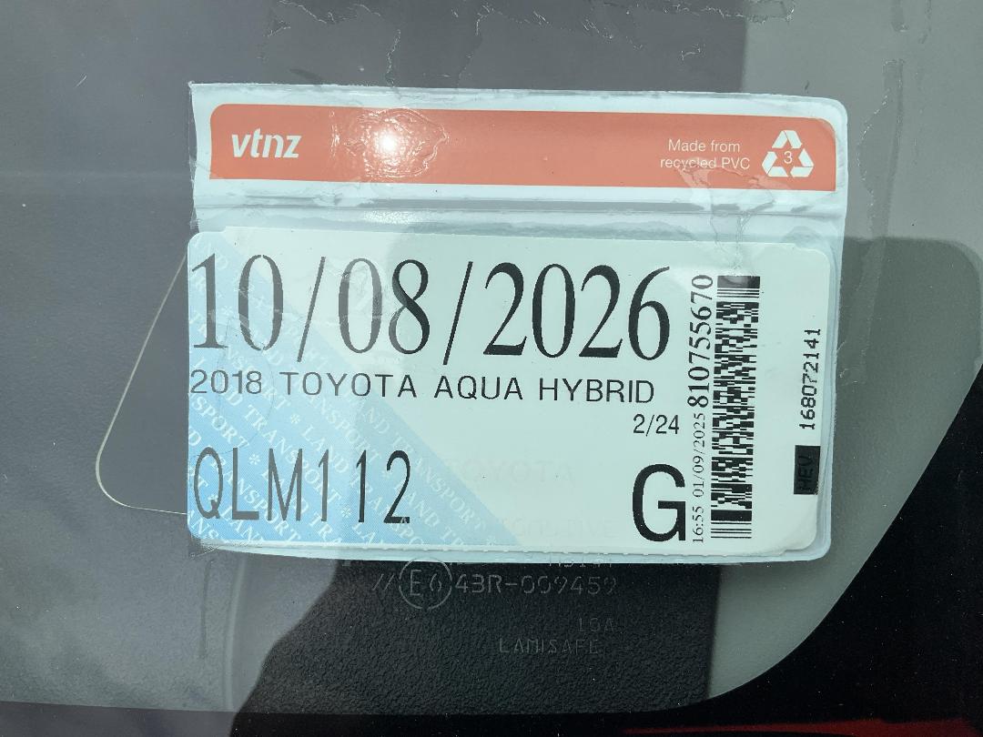 Photo '16' of Toyota Aqua Hybrid Photo '16' of Toyota Aqua Hybrid