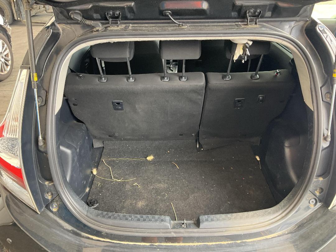 Photo '22' of Toyota Aqua Hybrid Photo '22' of Toyota Aqua Hybrid