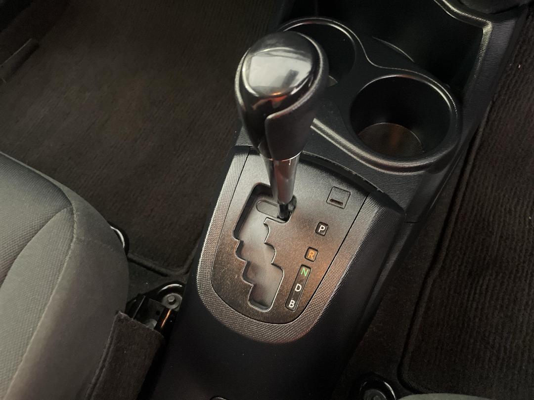 Photo '31' of Toyota Aqua