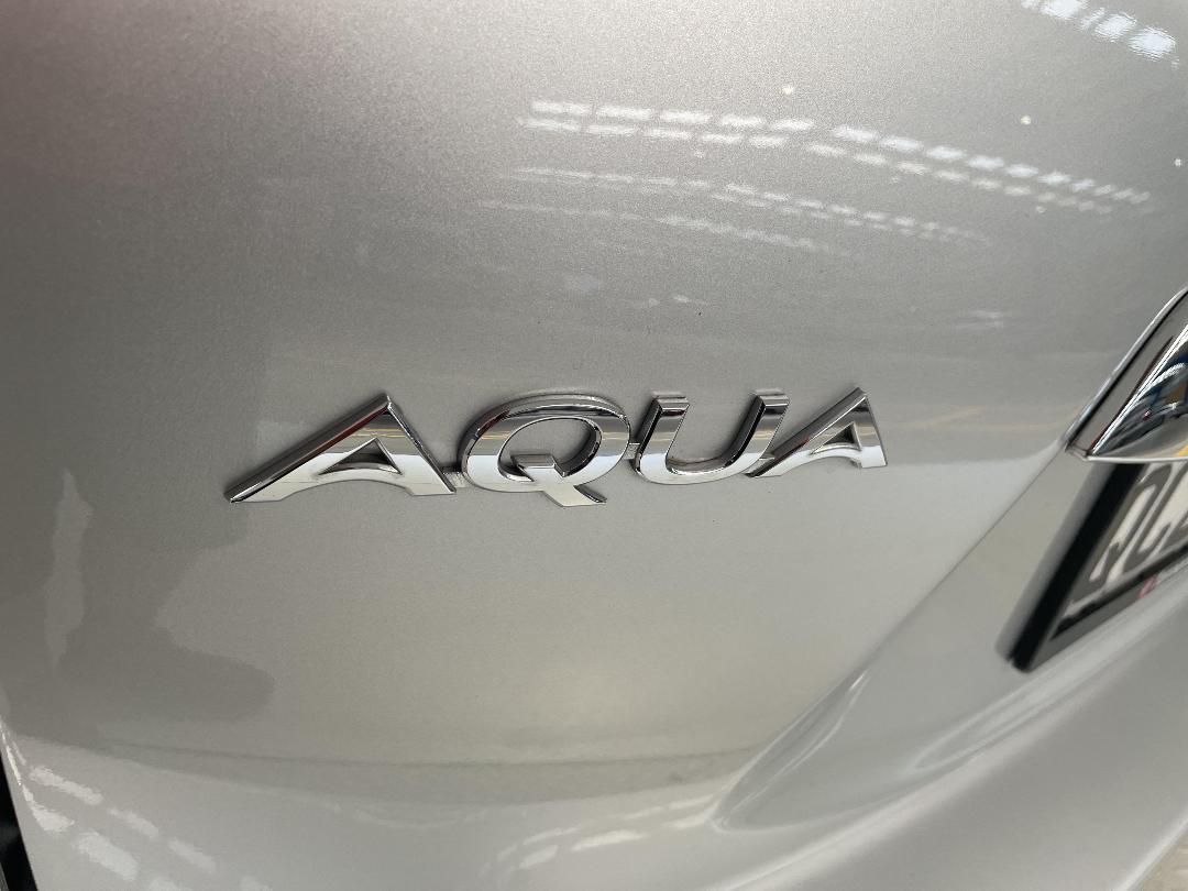 Photo '36' of Toyota Aqua