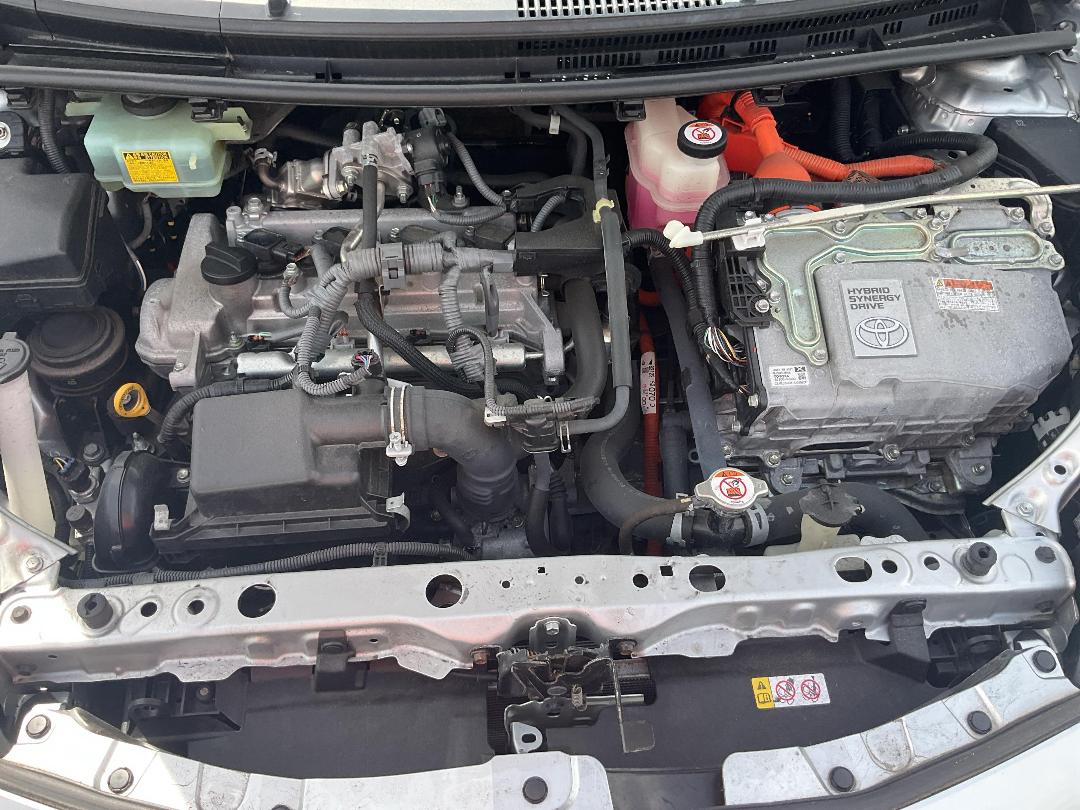 Photo '12' of Toyota Aqua