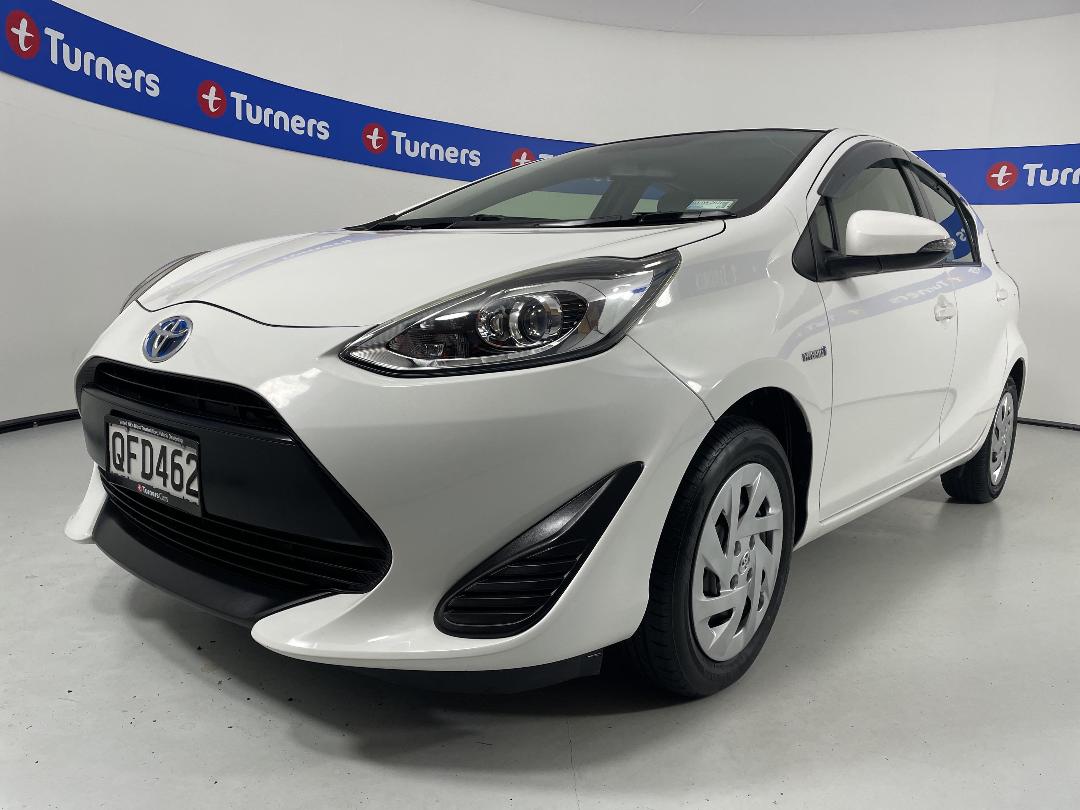 Photo '4' of Toyota Aqua