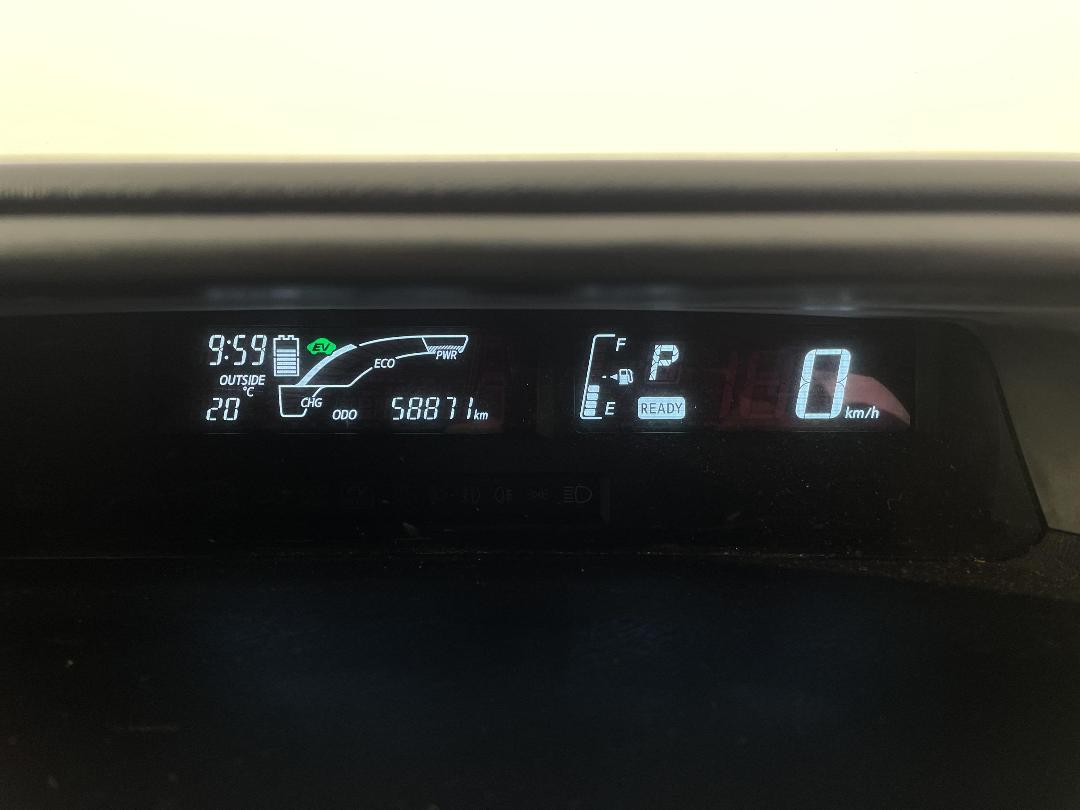 Photo '21' of Toyota Aqua