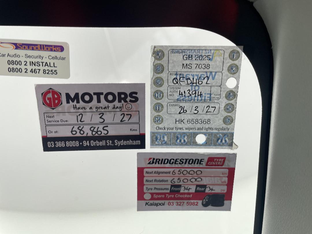 Photo '25' of Toyota Aqua