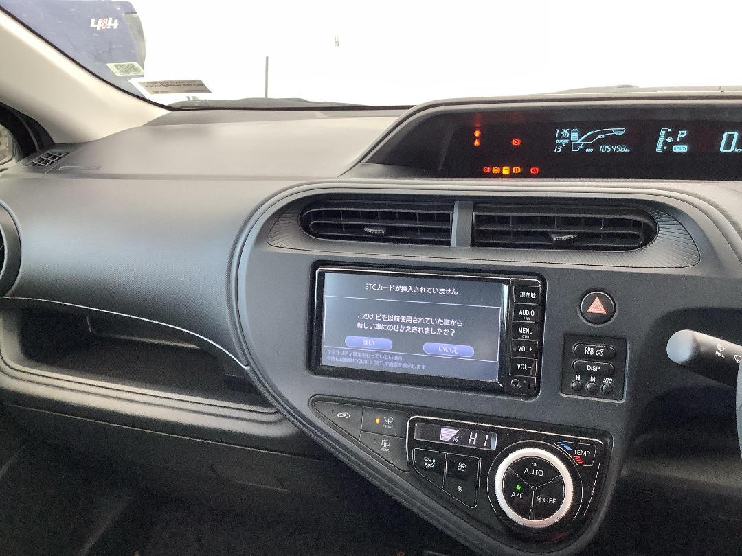 Photo '16' of Toyota Aqua