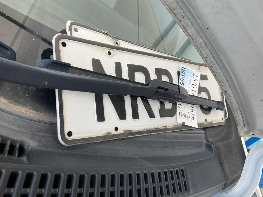 Photo '14' of Toyota Aqua