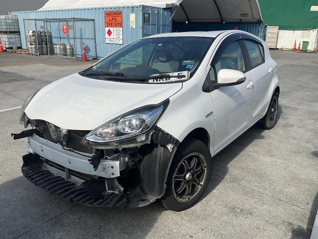 Photo '3' of Toyota Aqua