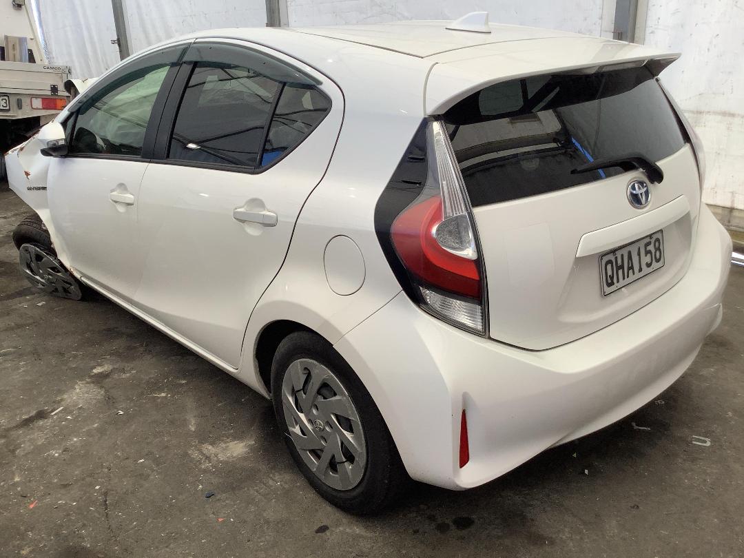 Photo '7' of Toyota Aqua