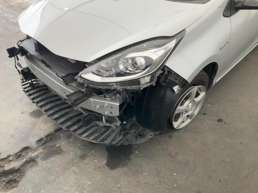 Photo '8' of Toyota Aqua Hybrid