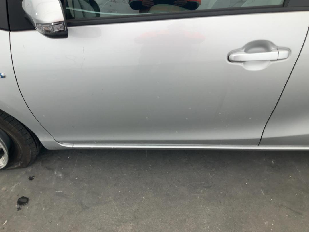 Photo '11' of Toyota Aqua Hybrid