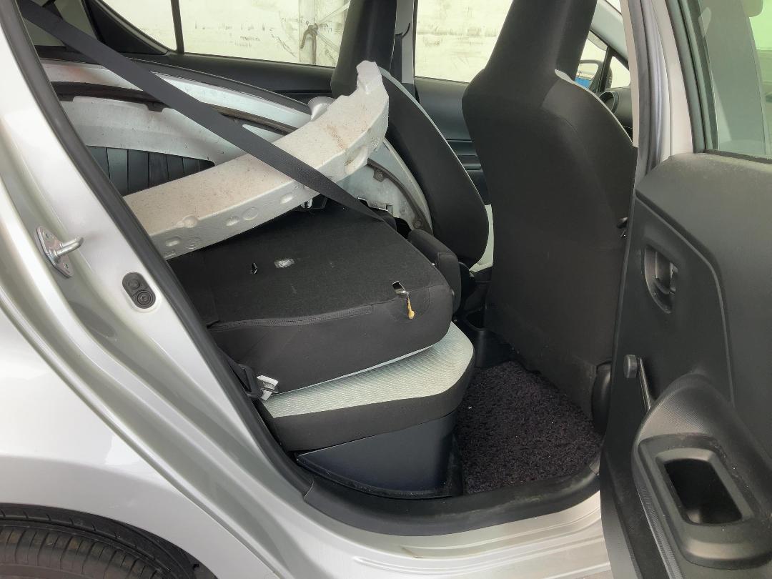 Photo '20' of Toyota Aqua Hybrid