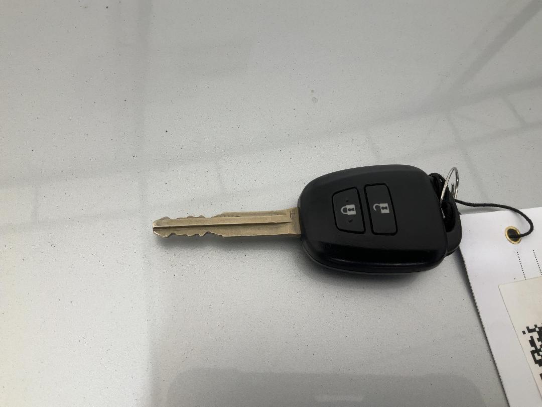 Photo '25' of Toyota Aqua Hybrid