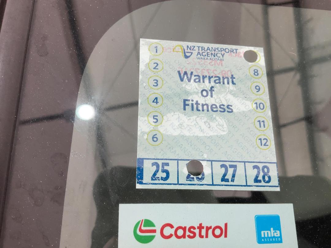 Photo '26' of Toyota Aqua Hybrid