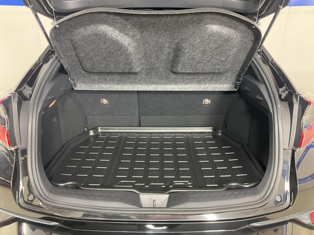 Photo '14' of Toyota C-HR Photo '14' of Toyota C-HR