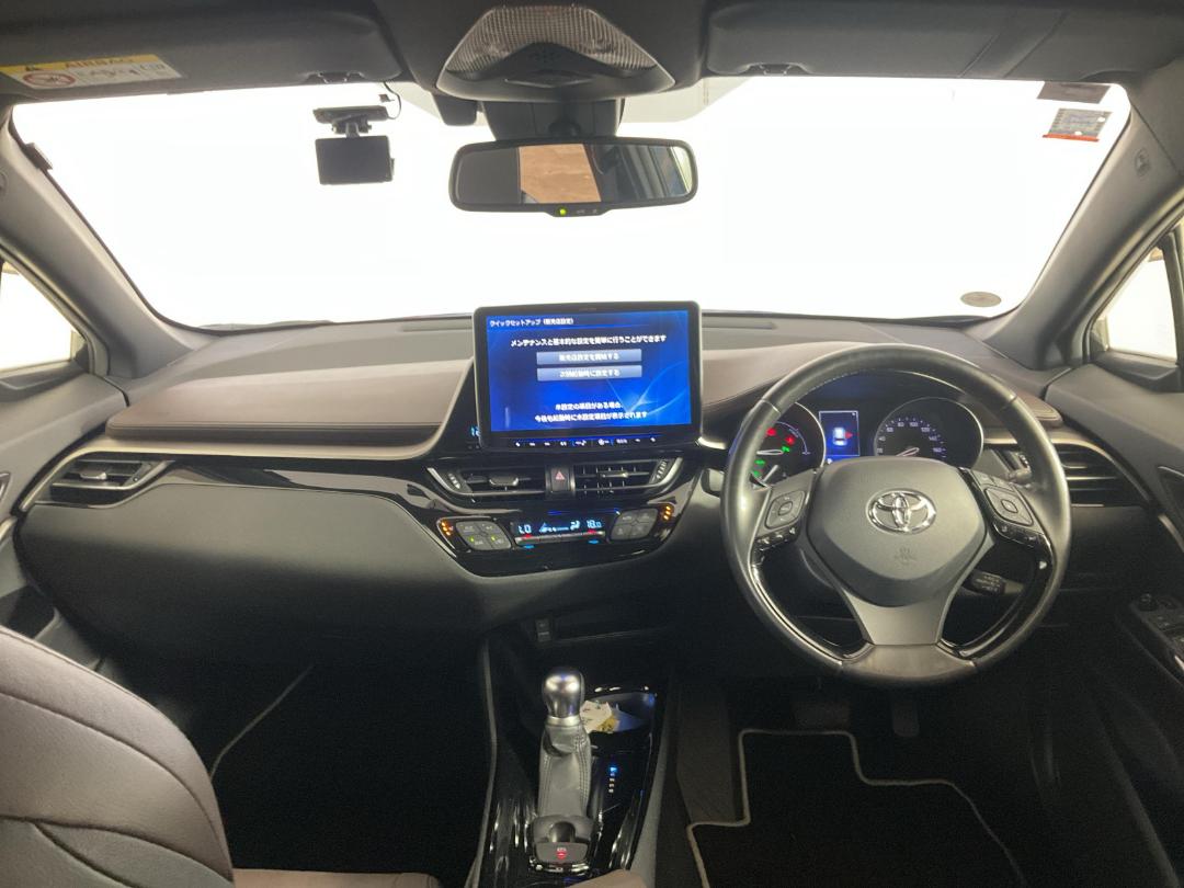 Photo '17' of Toyota C-HR Photo '17' of Toyota C-HR