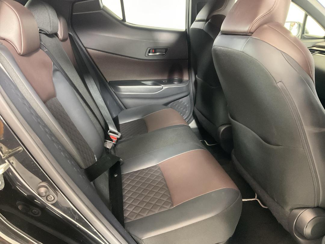 Photo '20' of Toyota C-HR Photo '20' of Toyota C-HR