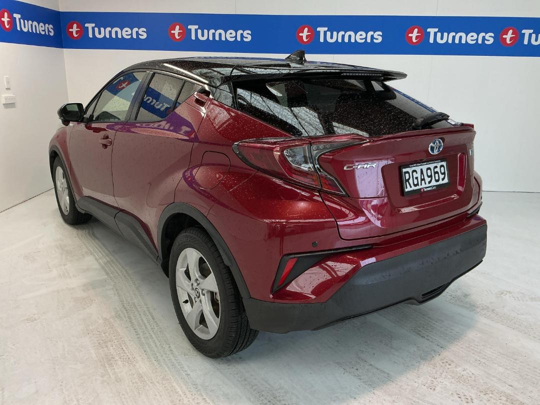 Photo '5' of Toyota C-HR