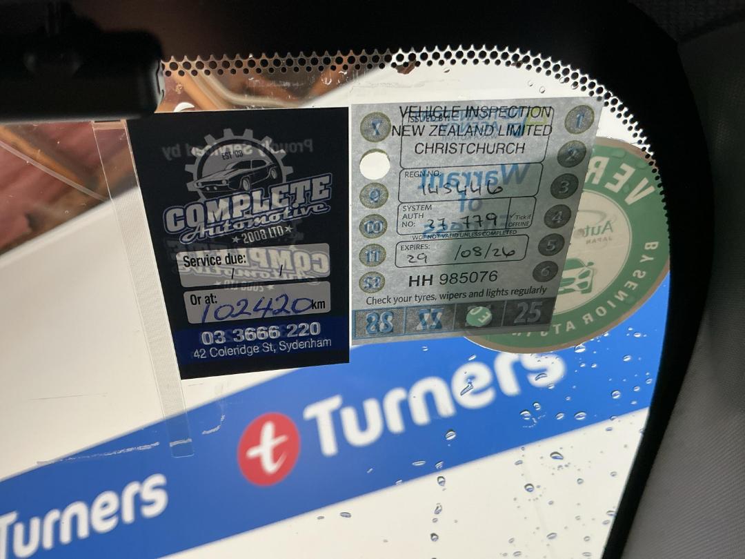 Photo '25' of Toyota C-HR