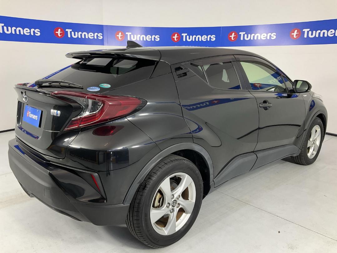 Photo '7' of Toyota C-HR