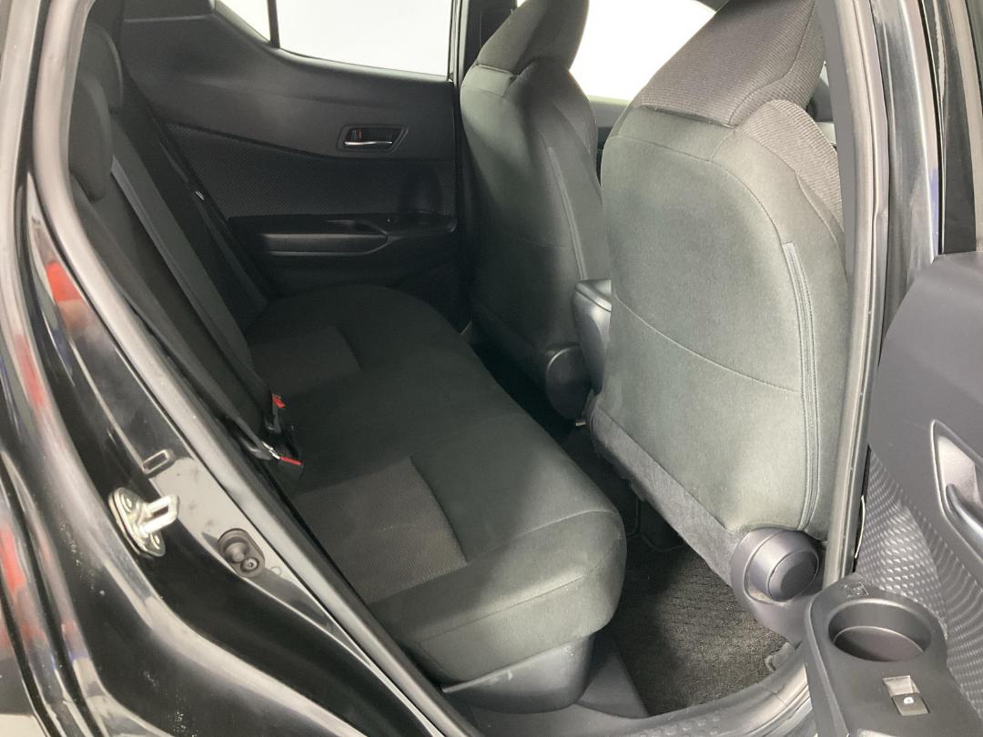 Photo '20' of Toyota C-HR