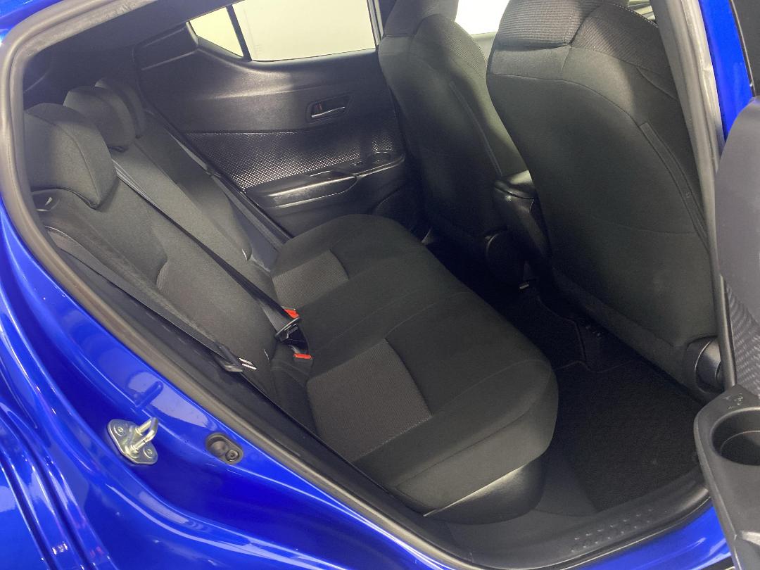 Photo '20' of Toyota C-HR