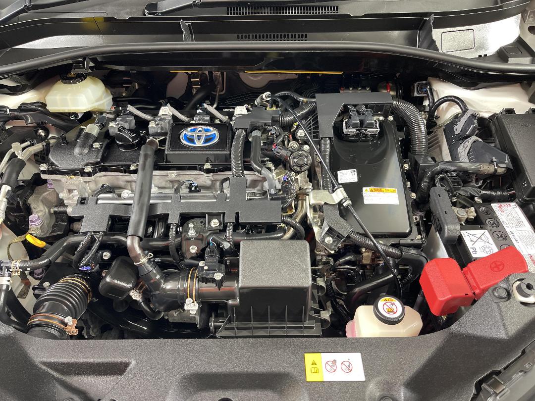 Photo '13' of Toyota C-HR