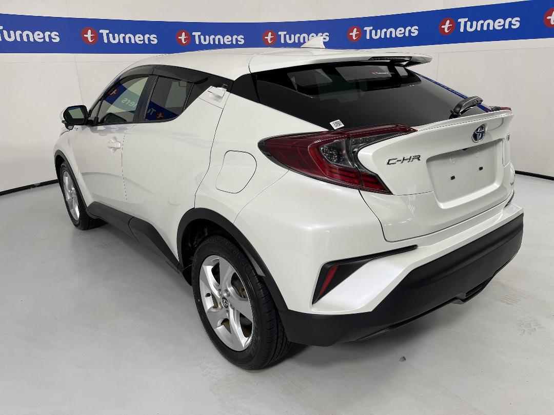 Photo '5' of Toyota C-HR