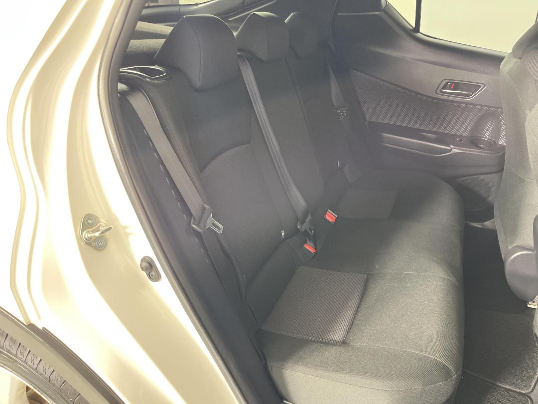 Photo '20' of Toyota C-HR